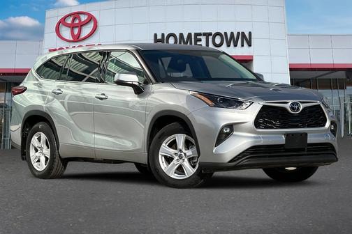 2022 Toyota Highlander LE