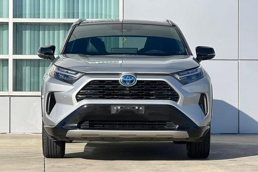 2024 Toyota RAV4 Hybrid SE