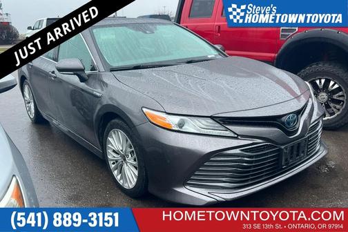 2020 Toyota Camry Hybrid XLE