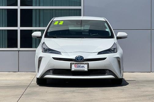 2022 Toyota Prius LE