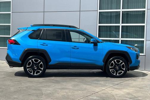 2019 Toyota RAV4 Adventure