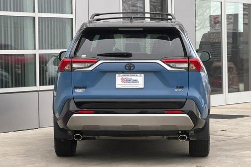 2025 Toyota RAV4 Hybrid SE