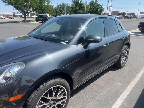 2018 Porsche Macan Base