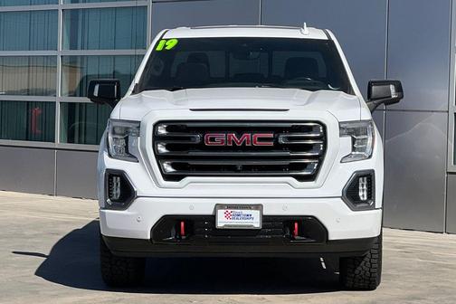 Summit White 2019 GMC Sierra 1500 AT4