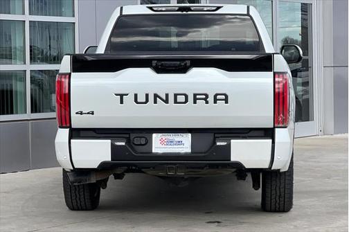 2024 Toyota Tundra Hybrid Platinum