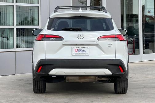 2024 Toyota Corolla Cross XLE