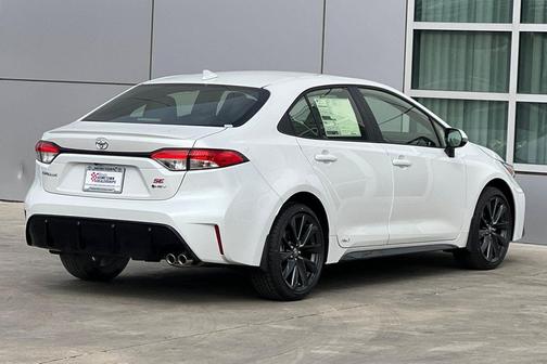2026 Toyota Corolla Hybrid SE