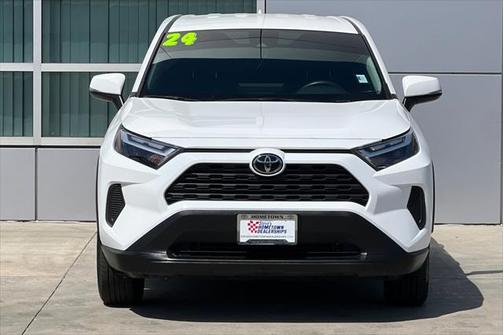 2024 Toyota RAV4 LE
