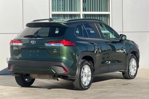2024 Toyota Corolla Cross LE