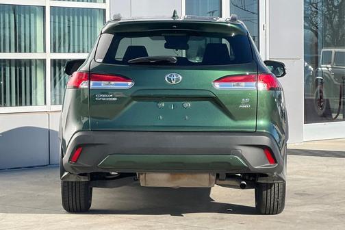 2024 Toyota Corolla Cross LE