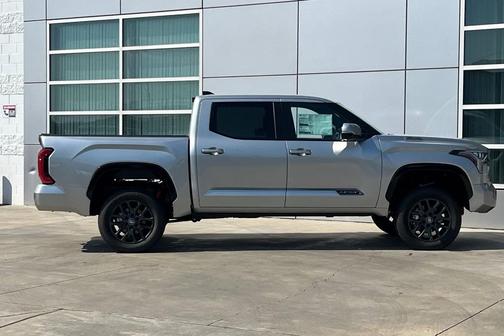 2025 Toyota Tundra Hybrid Platinum