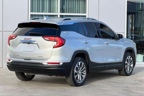 2021 GMC Terrain SLT