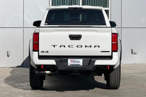 2026 Toyota Tacoma Hybrid TRD Off Road