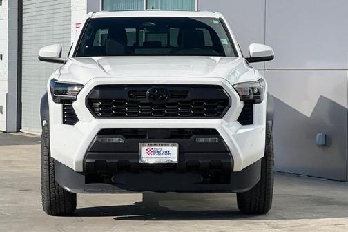 2026 Toyota Tacoma Hybrid TRD Off Road