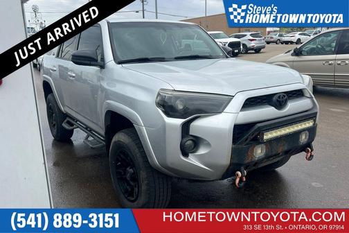 Classic Silver Metallic 2016 Toyota 4Runner SR5