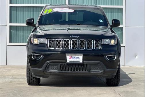2019 Jeep Grand Cherokee Laredo