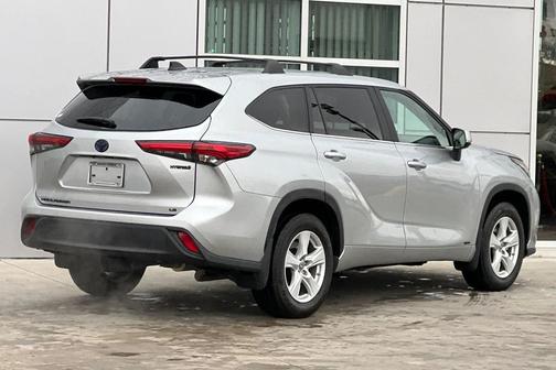 2023 Toyota Highlander Hybrid LE