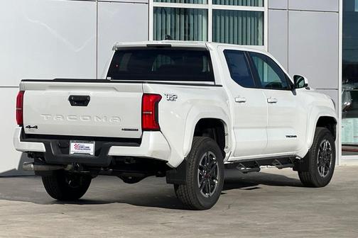 2025 Toyota Tacoma Hybrid 