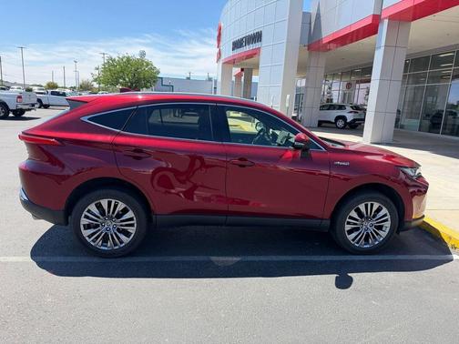 Pearl 2021 Toyota Venza Limited