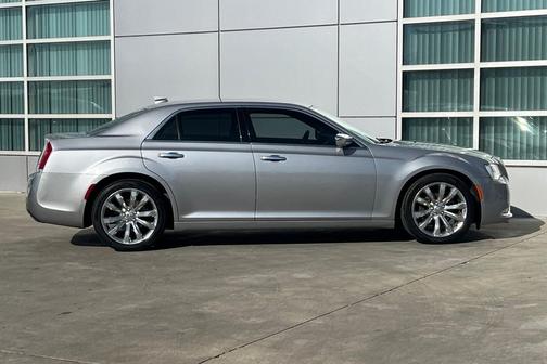 2018 Chrysler 300 Limited
