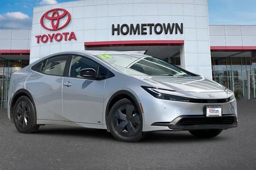 2024 Toyota Prius LE