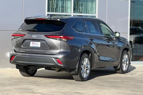 2022 Toyota Highlander Limited