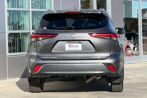 2022 Toyota Highlander Limited