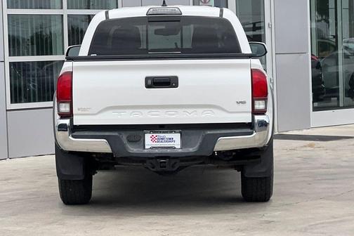 Super White 2018 Toyota Tacoma TRD Off Road