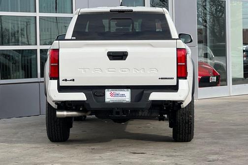 2024 Toyota Tacoma Hybrid TRD Off Road