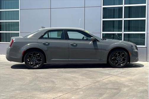 2019 Chrysler 300 S