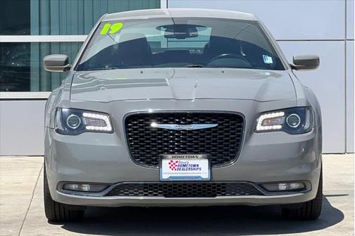 2019 Chrysler 300 S