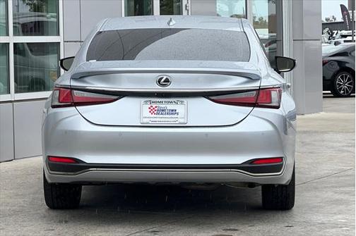 2023 Lexus ES 250 Base