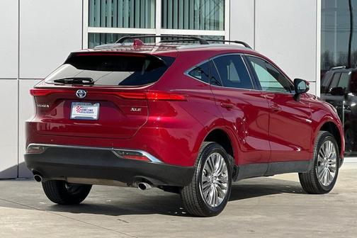 2023 Toyota Venza XLE