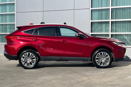 2023 Toyota Venza XLE