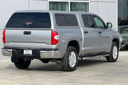 2017 Toyota Tundra SR5