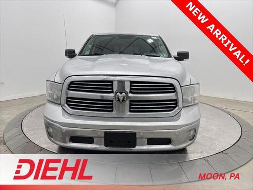 2018 RAM 1500 Big Horn Crew Cab 4x4 64' Box