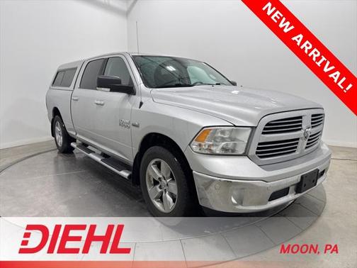 2018 RAM 1500 Big Horn Crew Cab 4x4 64' Box