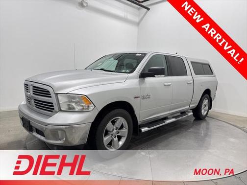 2018 RAM 1500 Big Horn Crew Cab 4x4 64' Box