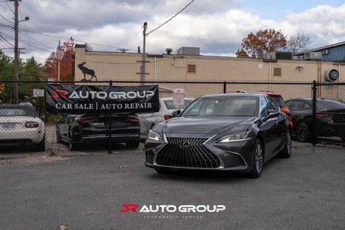 2022 Lexus ES 350 Base