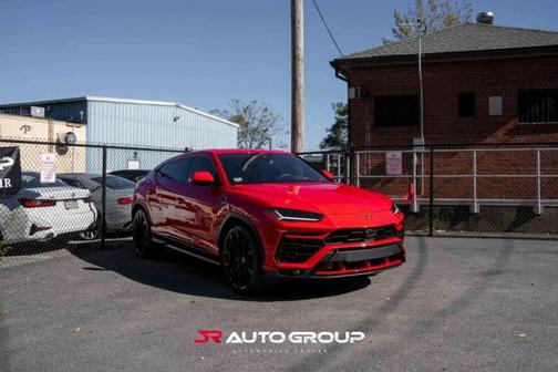 2019 Lamborghini Urus Sport Utility 4D