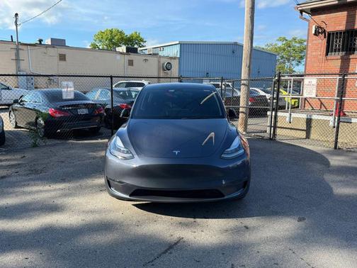 2023 Tesla Model Y Long Range Dual Motor All-Wheel Drive