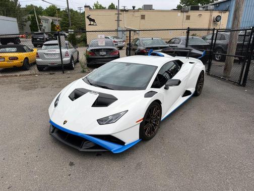 2022 Lamborghini Huracan STO Coupe
