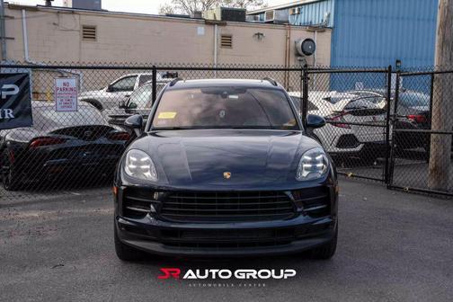 2019 Porsche Macan Sport Utility 4D