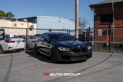 2022 BMW M5 Base
