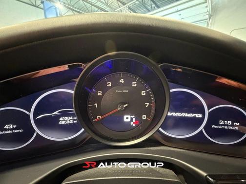 2018 Porsche Panamera 4