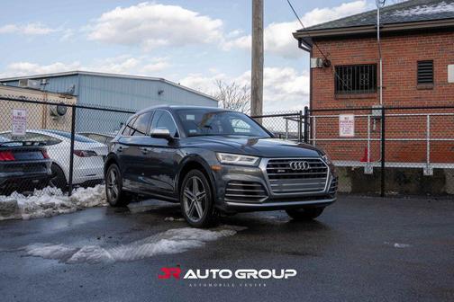 2018 Audi SQ5 3.0T Premium Plus
