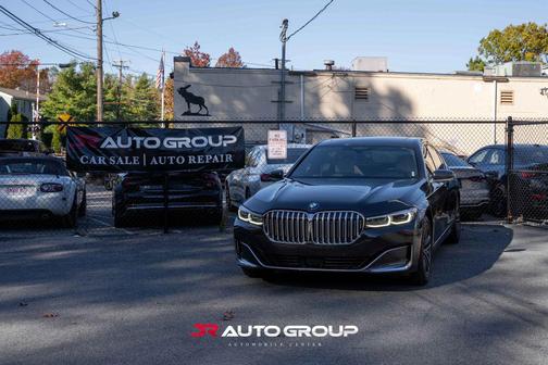 2021 BMW 750 i xDrive