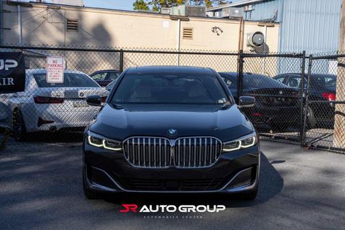 2021 BMW 750 i xDrive