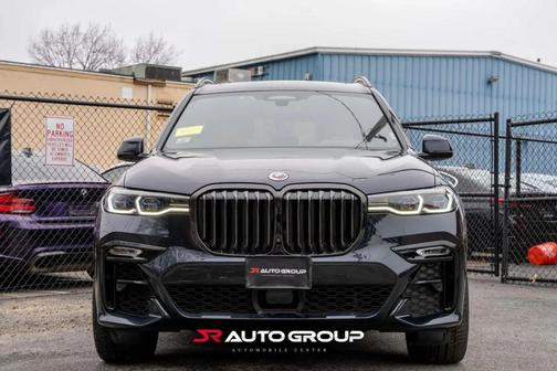 Blue 2022 BMW X7 M50i
