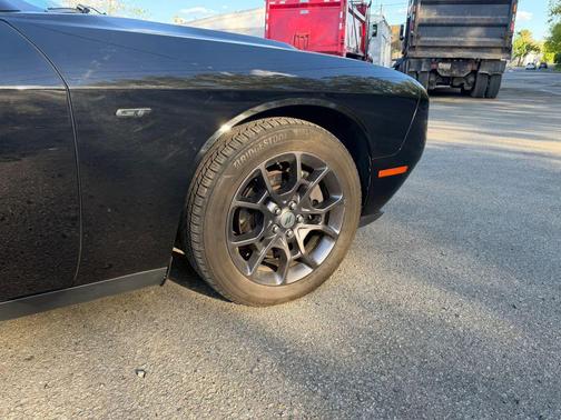 Pitch Black Clearcoat 2018 Dodge Challenger GT